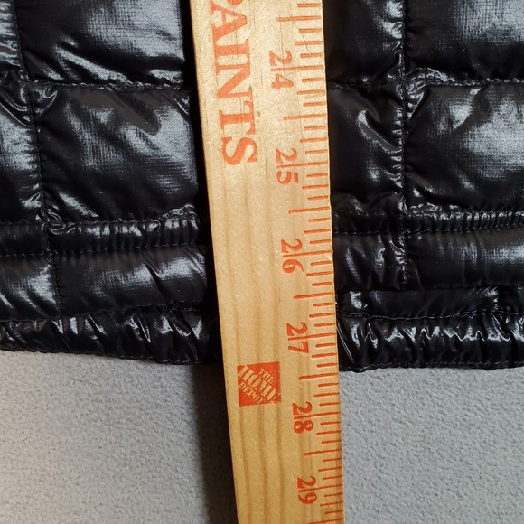 The North Face Puffer Vest Womens L Black Thermoball Quilted Eco Packable Hiking - Picture 7 of 12